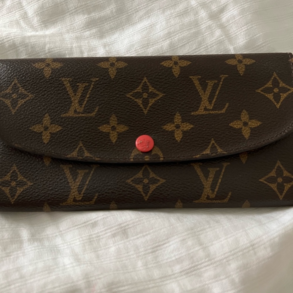 Louis Vuitton Emilie wallet